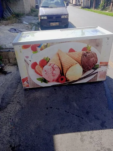 Freezer Metalfrio dupla ação ( resfria e congela)503L funcionando 