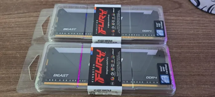 Memória RAM Kingston Fury RGB Beast 16GB Nova (2x8GB) 3200MHz CL16
