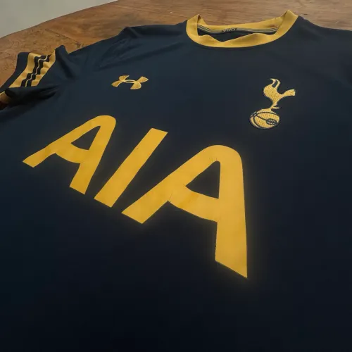 Camisa de time original Tottenham 2016/17