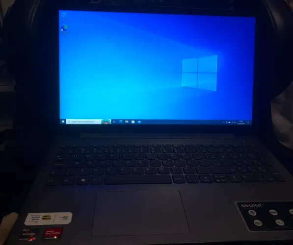 Notebook Lenovo Ideapad 3 (15ALC6) - Ryzen 5 5500U / 8GB RAM / SSD 256 GB / Windows
