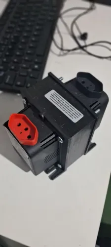 Transformador de 127 para 220