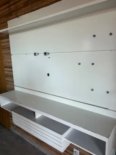 Rack Sala suspenso 2 gavetas +3 prateleiras
