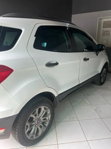 Ford Ecosport Freestyle 1.6 16V Flex 5P 2014