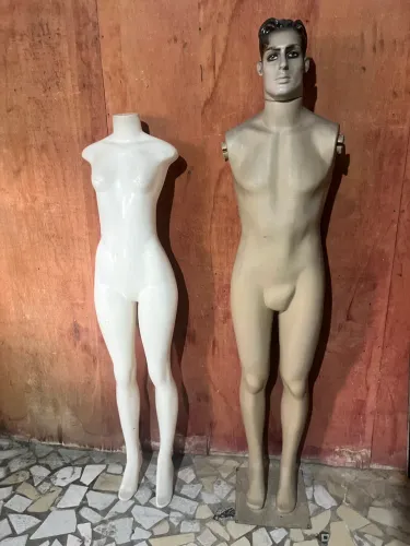 MANEQUIM DE ROUPA (Os dois)