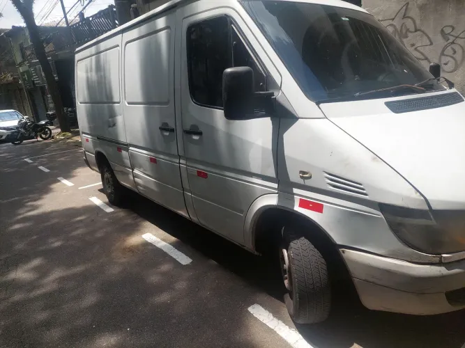 Mercedes-Benz Sprinter 311 Furgão Longo 2.2 Dies 2004