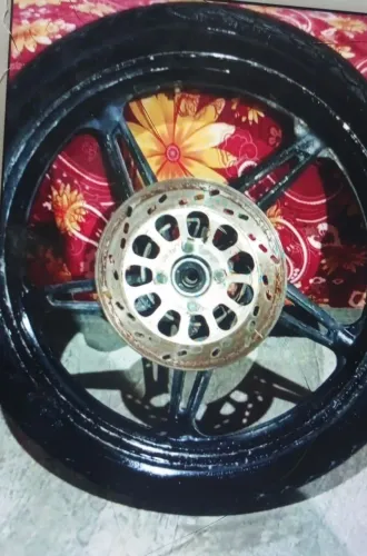 Pneu aro 18 dianteiro 