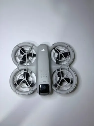 Drone DJI Neo Fly More Combo Completo - 3 Baterias + Controle + Caixa | Pouco Usado