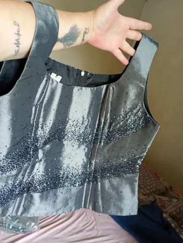 Corce bordado , elegante bordado em canutilho                                             