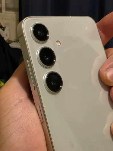 Samsung Galaxy s24 plus