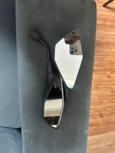 retrovisor z400 em perfeito estado
