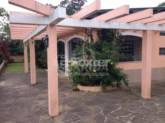 Fazenda / Sítio / Chácara à venda Estrada João de Oliveira Remião, Lomba do Pinheiro - Por