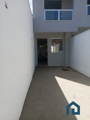 Casa Geminada Duplex com suítes