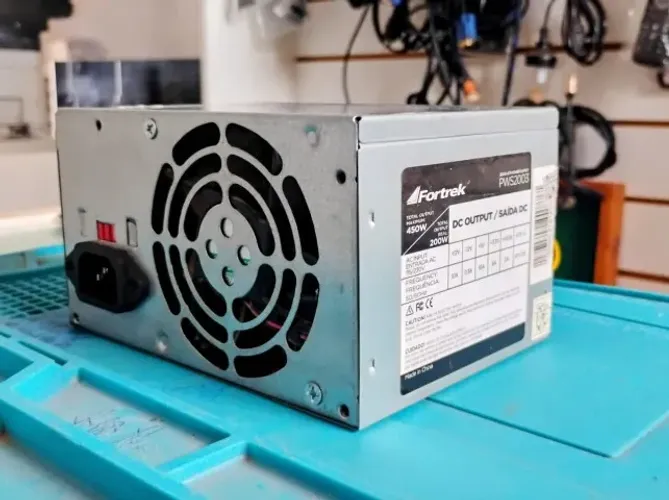 Fonte ATX Fortrek 450w Pws2003 200w Real Usada