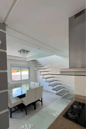 Casa à Venda em Saco dos Limões, Florianópolis | 5 Dorms