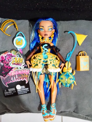 Cleo Scarysweet Birthday Monster High