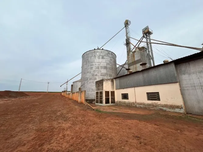 *EXCELENTE FAZENDA A VENDA EM ITABERÁ - SP* ?? *LOCALIZADA EM UMA DAS MELHORES REGIÕES PRO