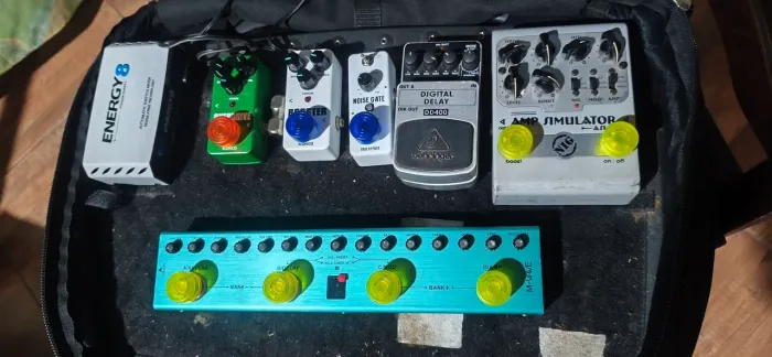 Setup de pedais+ acompanha board e fonte para 8 pedais