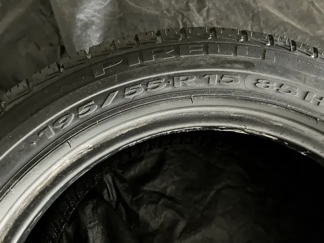 Pneu pirelli P7 195/55 15 relíquia Parati Surf Gol Rally saveiro super surf só 599