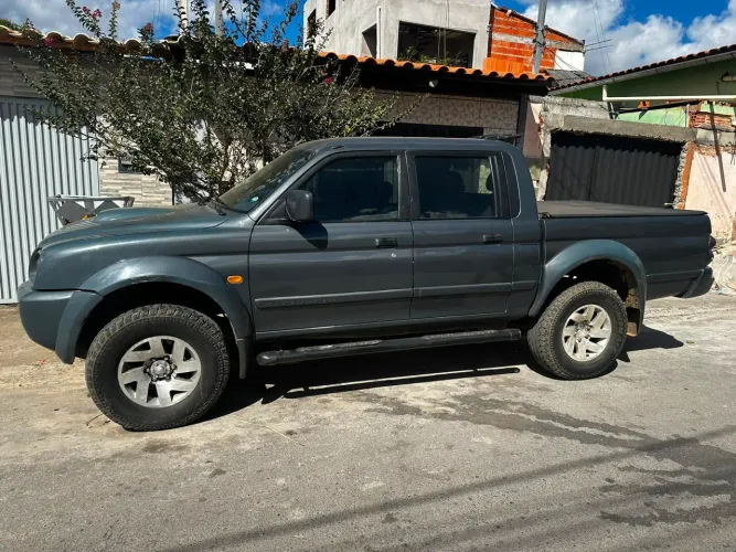 Mitsubishi L200 Sport HPE 2.5 4X4 CD DTI Dies. Aut. 2004