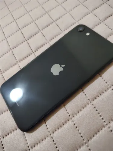 iPhone se 2 64gb