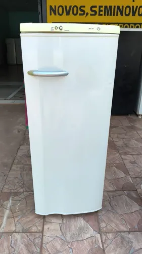 Geladeira Electrolux degelo 280L 