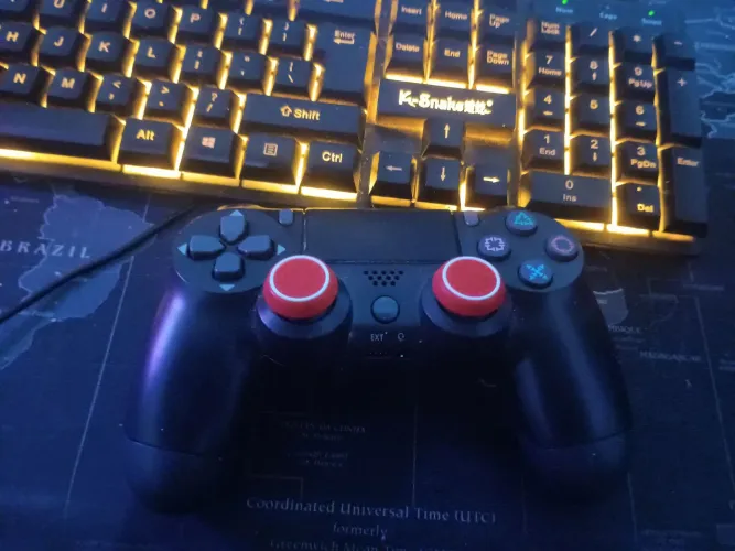Vendo controle de PS4 novinho