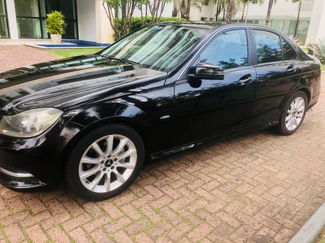 Mercedes-Benz C-180 CGI Sport 1.6 TB 16V 156cv Aut. 2013