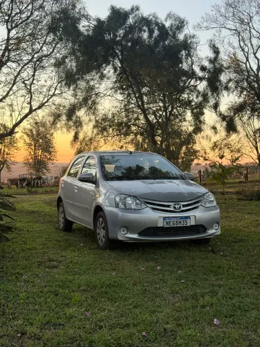 Toyota Etios X 1.3 Flex 16V 5P Aut. 2017