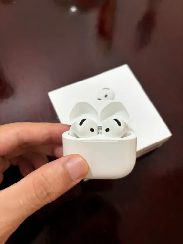 AirPods 4 Cancelamento de Ruído Original Apple