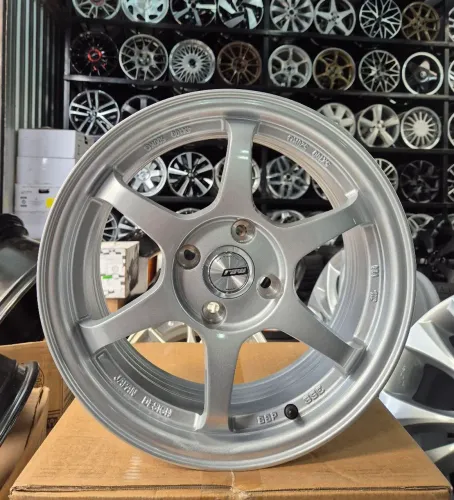 Jogo de rodas esportivas raw nk aro 15 4x100 novas