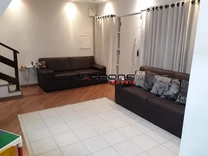 Sobrado a venda c/ 2 dormitórios na Vila Formosa