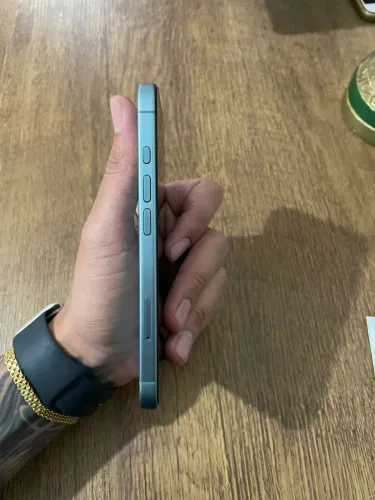 iPhone 16 128GB