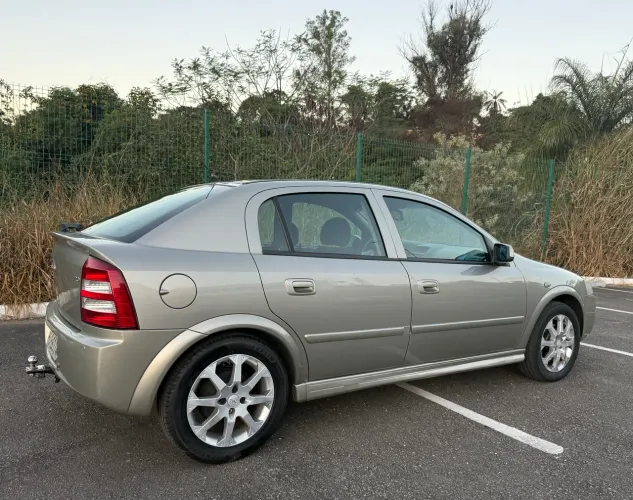 Chevrolet Astra Advantage 2.0 MPFI 8V Flexpower 5P 2010
