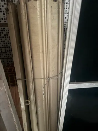 Porta de enrolar para comércio 3 folhas 300,00 tudo