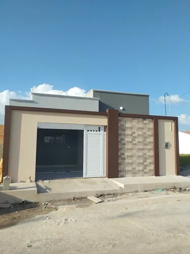 Alugo casa nova ao lado da faculdade de Medicina
