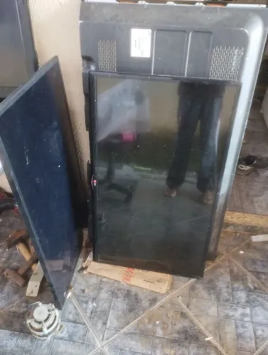Televisores com defeito