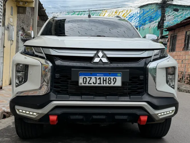 Mitsubishi L200 Triton Sport HPE-S 2.4 CD Dies. AUT 2023