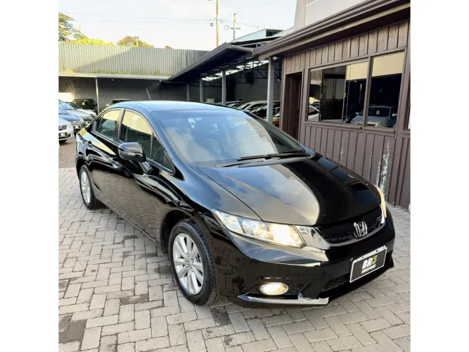 Honda Civic Sedan LXR 2.0 Flexone 16V Aut. 4P 2014