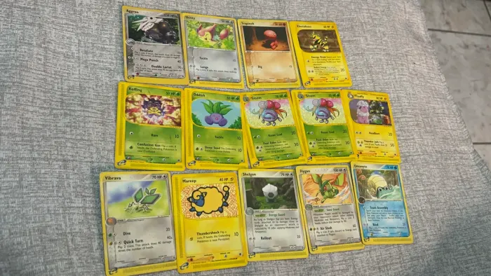 Cartas Pokémon antigas 2002
