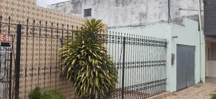 Casa à venda - Travessa Lauro Silva