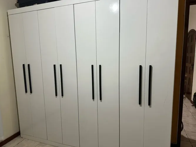 Guarda-Roupa Casal Branco (6 Portas com Puxadores Modernos)