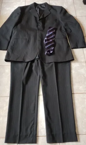 Terno social masculino- paletó+calça+gravata FRETE GRÁTIS 
