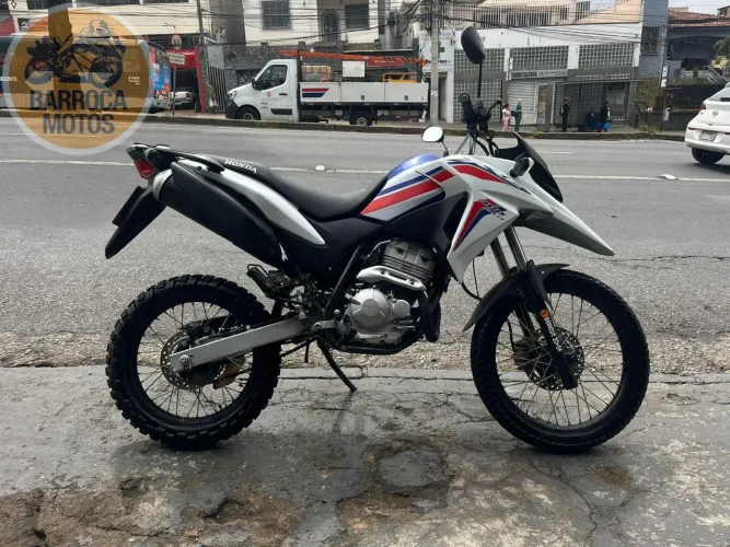 XRE 300 RALLY TRICOLOR BRANCA 2018/2018