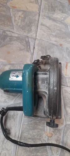 Serra circular Makita 806NHG