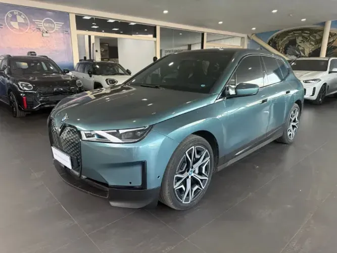 BMW IX XDrive 40 Aut. (elétrico) 2023