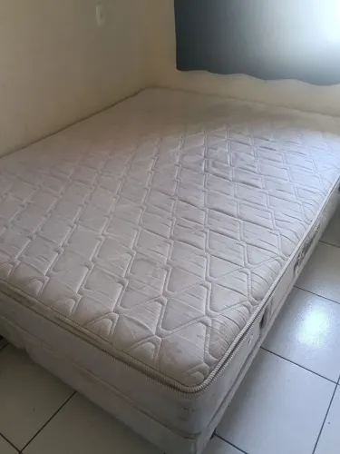 Cama box queen