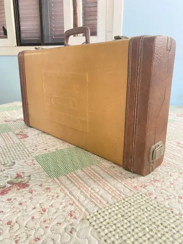 Mala vintage (antiga) decorativa