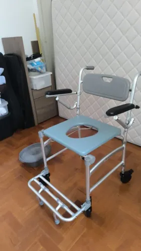 Cadeira Higiênica