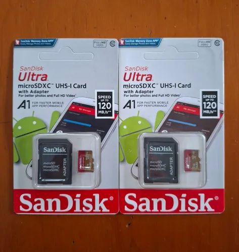 2 cartões de memoria Sandisk 1TB cada um.