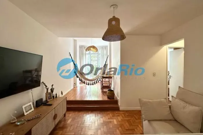 Apartamento : Padrão / Residencial / Leme